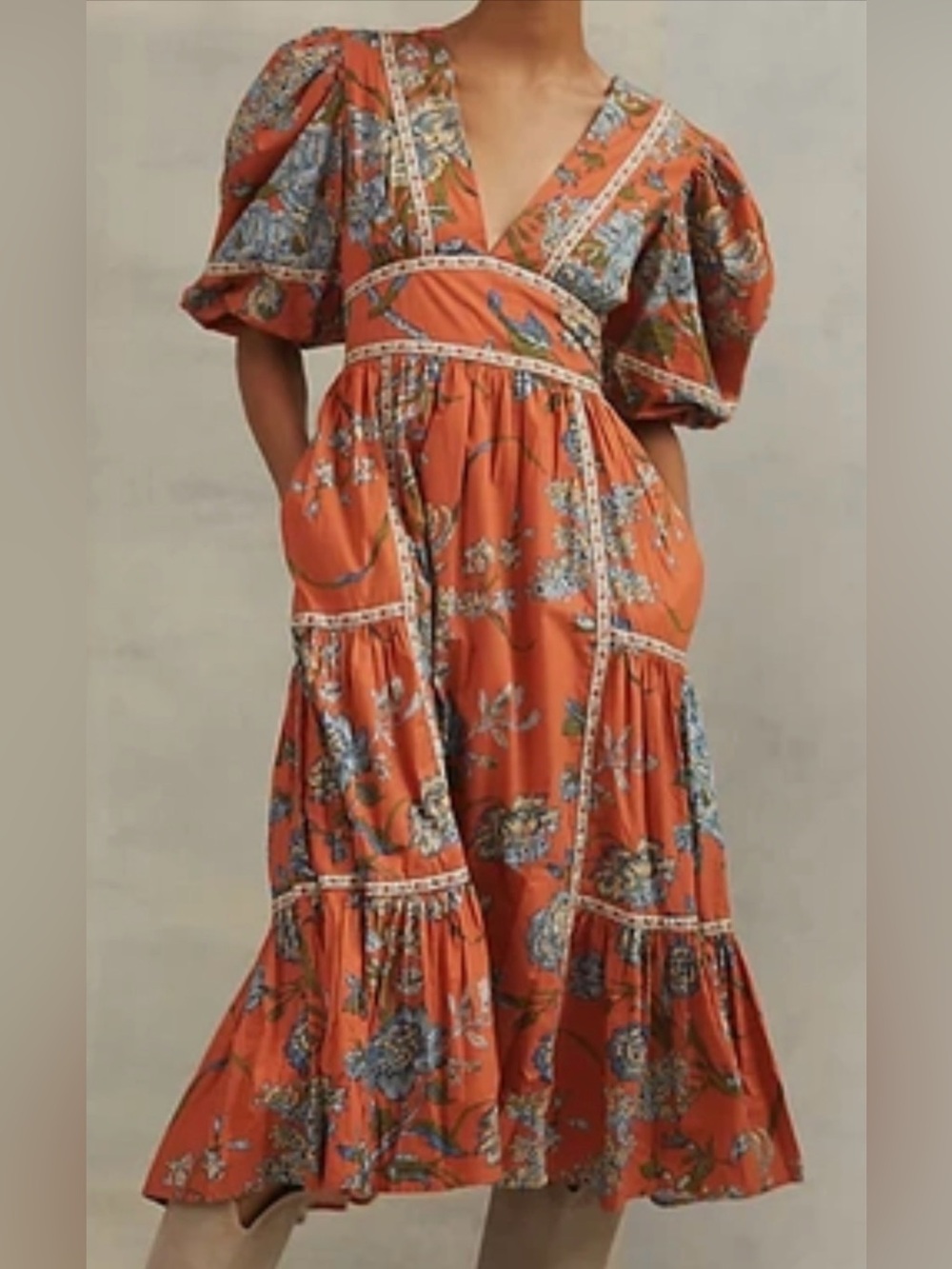 Love the Label midi Puffed Sleeve Floral  Dress